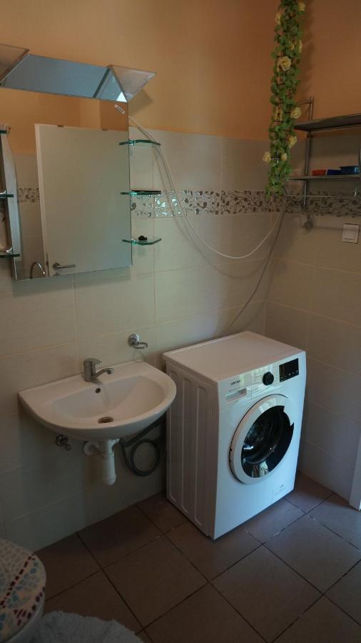 Sunny Apartman Nyíregyháza Exteriör bild